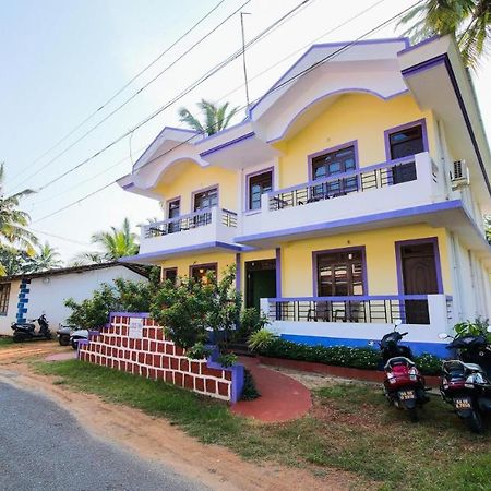 Lobo'S Guesthouse Кавелосим Екстериор снимка