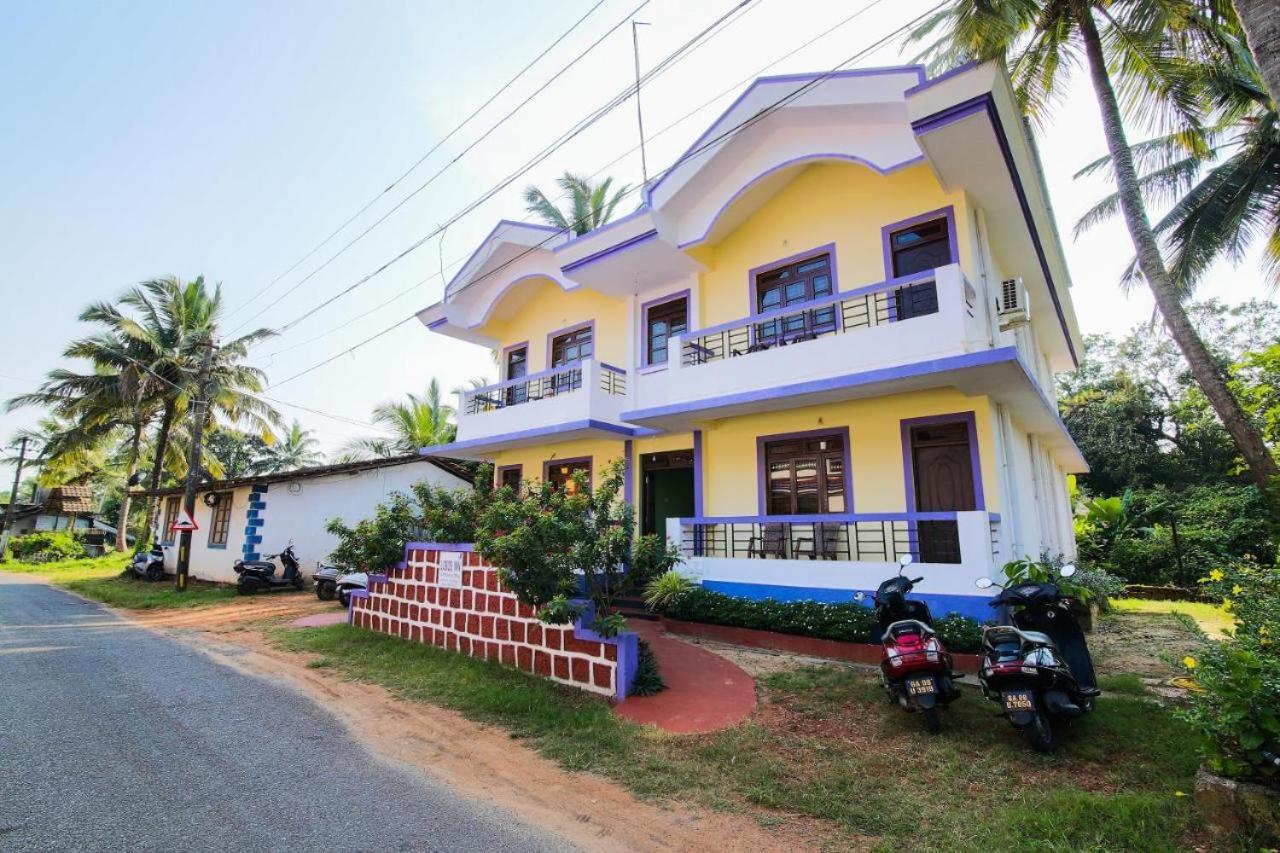 Lobo'S Guesthouse Кавелосим Екстериор снимка